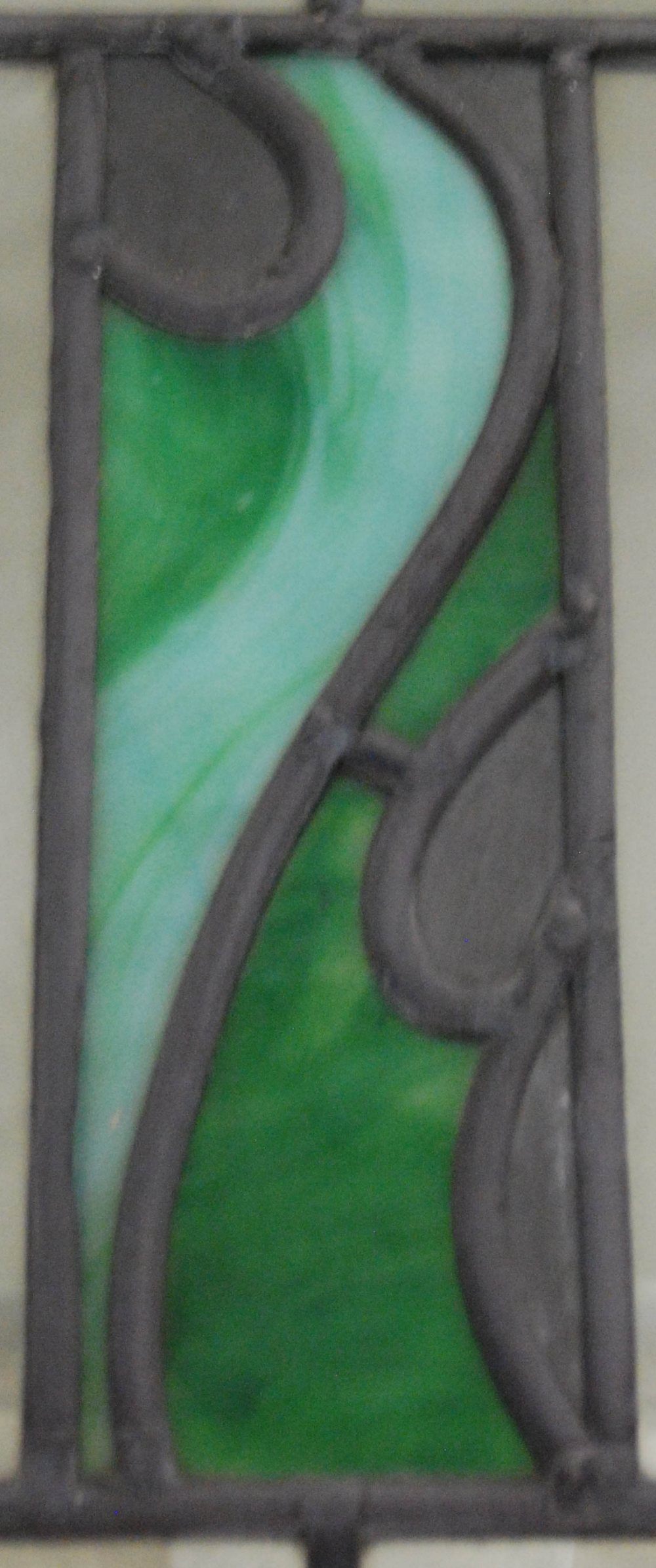 A Scottish Glasgow School Arts & Crafts painted wood, leaded glass and metal mounted fire surround - Image 4 of 12