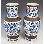 Pair of Chinese porcelain blue and white crackle glazed vases, Qing Dynasty, decorated with