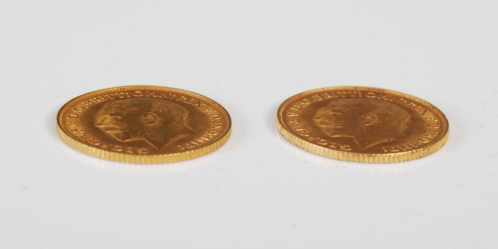 Two George V gold half Sovereigns both dated 1913, (2). - Image 3 of 3