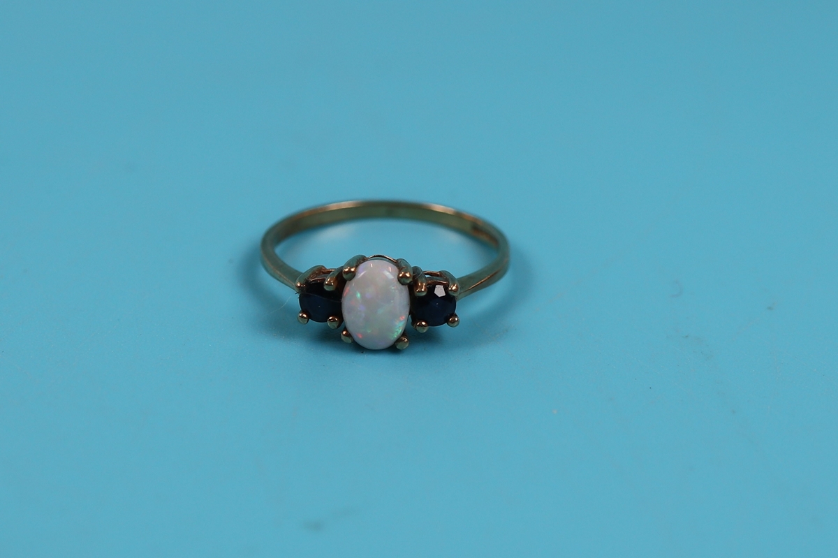 Gold opal & sapphire 3 stone ring