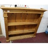 Pine plate rack