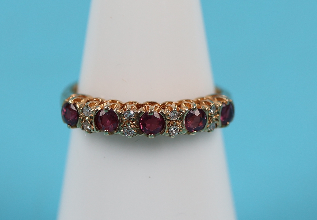 Gold ruby & diamond ring