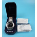 Stainless steel gents Lorus watch in good working order & in original box with paperwork