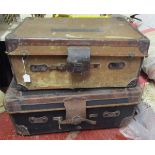 2 vintage car trunks