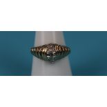 Gold designer diamond ring