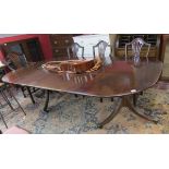 Antique mahogany pedestal dining table - Approx L: 234cm W: 136cm H: 73cm