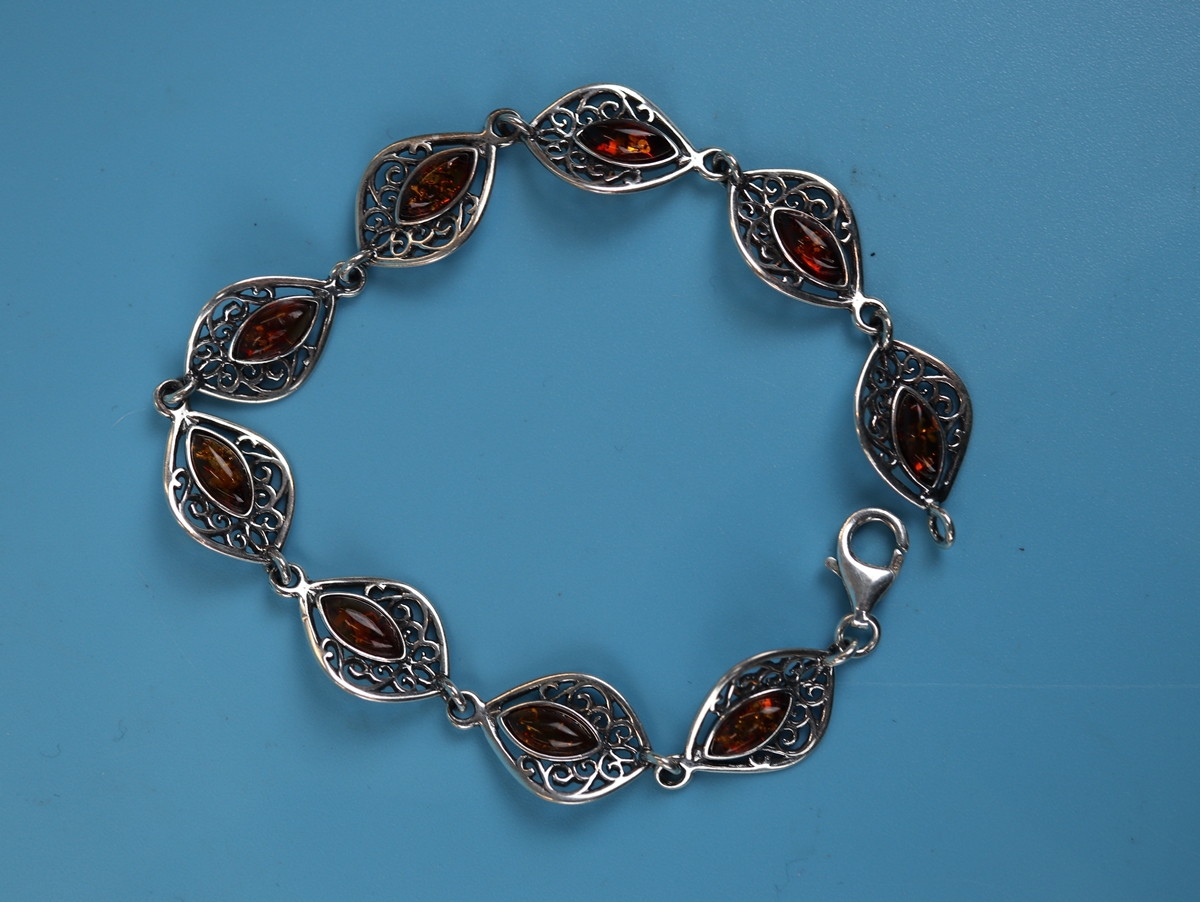 Silver & amber bracelet