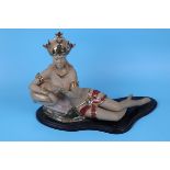 Egyptian reclining lady figure - Approx L: 42.5cm