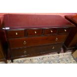 Stag Minstrel chest of drawers - Approx W: 107cm D: 47cm H: 72cm