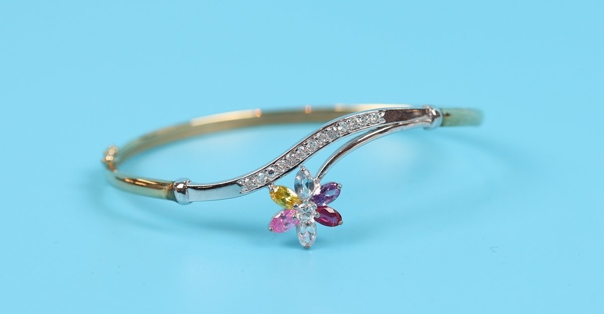 Gold gem set bangle