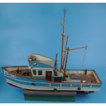 Model RC fishing boat with motor & servo