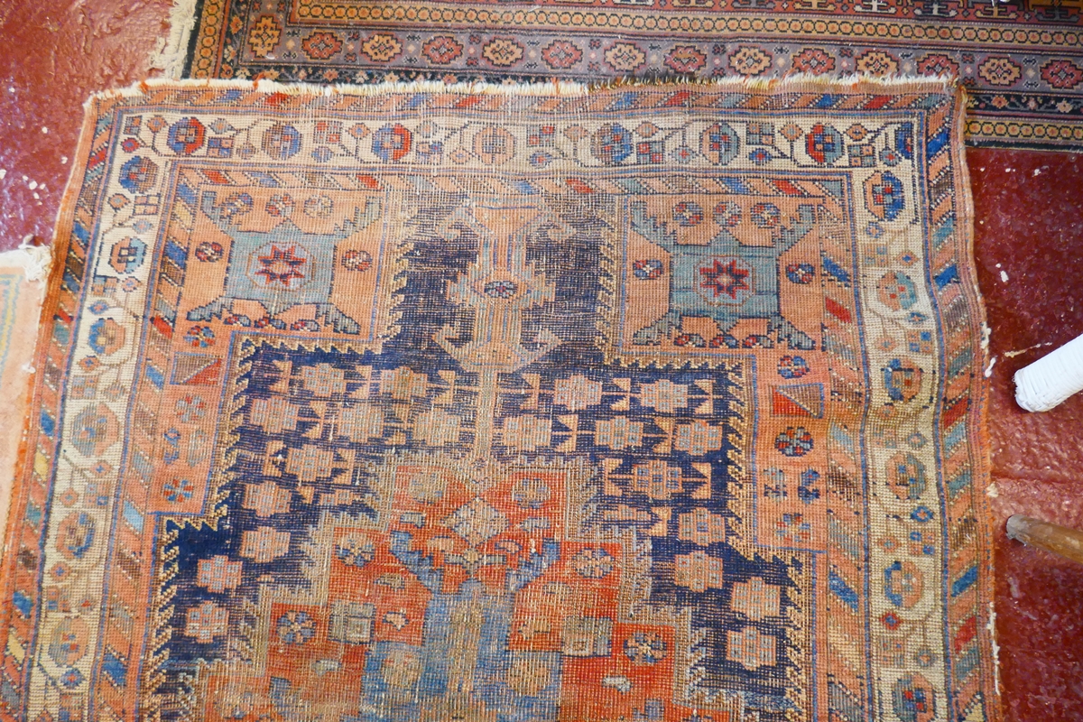 Antique hand woven Persian rug - Approx 150cm x 107cm - Image 4 of 5