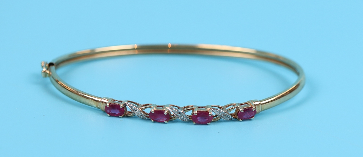 Gold ruby & diamond bangle