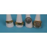 4 costume jewellery rings