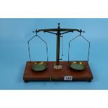 Scientific scales