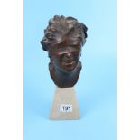 La Fortuna bronze bust on marble base - Approx H: 33cm