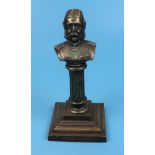 Gordon of Khartoum - Brass bust on Corinthian column - Approx H: 25cm