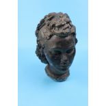 Head sculpture - Approx H: 36cm