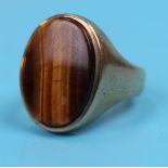 Gents gold tigers eye signet ring
