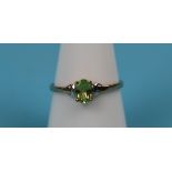 Gold peridot ring