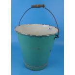 Enamel bucket