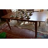 Extending oak dining table - Approx L: 200cm W: 90cm H: 76cm