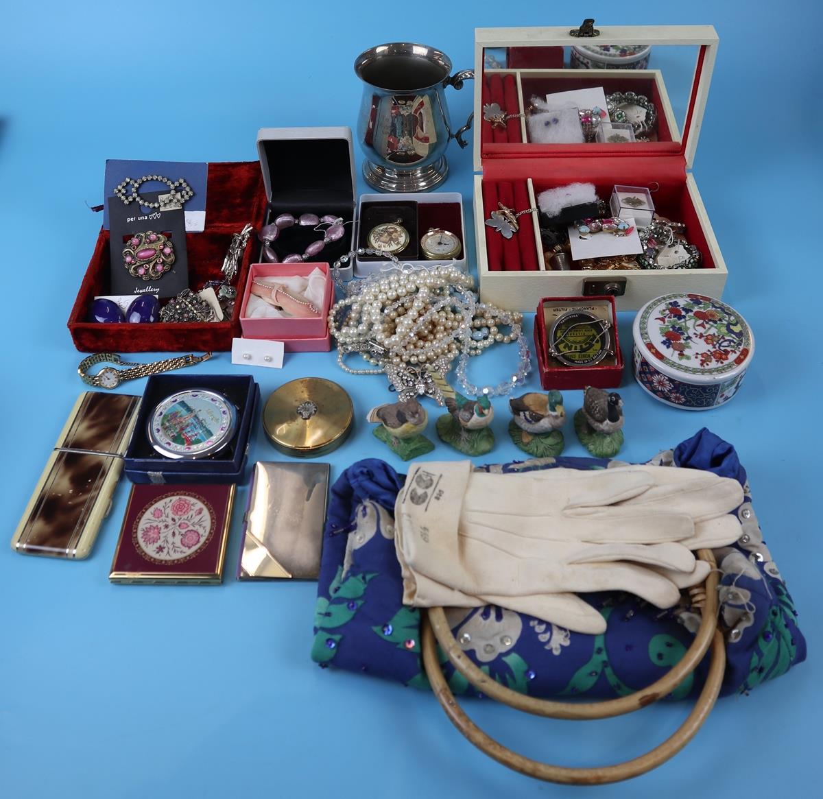 Collectables to include costume jewellery and powder boxes