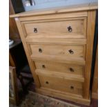 Pine chest of four drawers - Approx W: 92cm D: 49cm H: 131cm