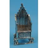 Miniature hallmarked silver chair - Saunders & Shephard London 1901 - Approx weight 24g H: 5.5cm
