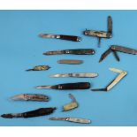 Collection of pocket knives & fruit knives to include silver bladed