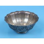 Hallmarked silver bowl - Maker EBS, Circa 1909 - Approx weight 190g, Diameter 14cm