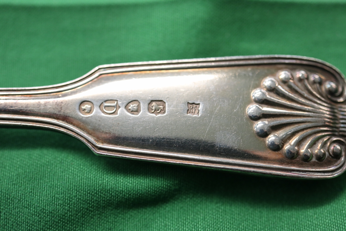 Six cased hallmarked silver teaspoons and collection of silver flatware - Approx gross weight 328g - Image 3 of 10