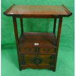 Small inlaid Oriental cabinet - Approx W: 53cm D: 30cm H: 68cm