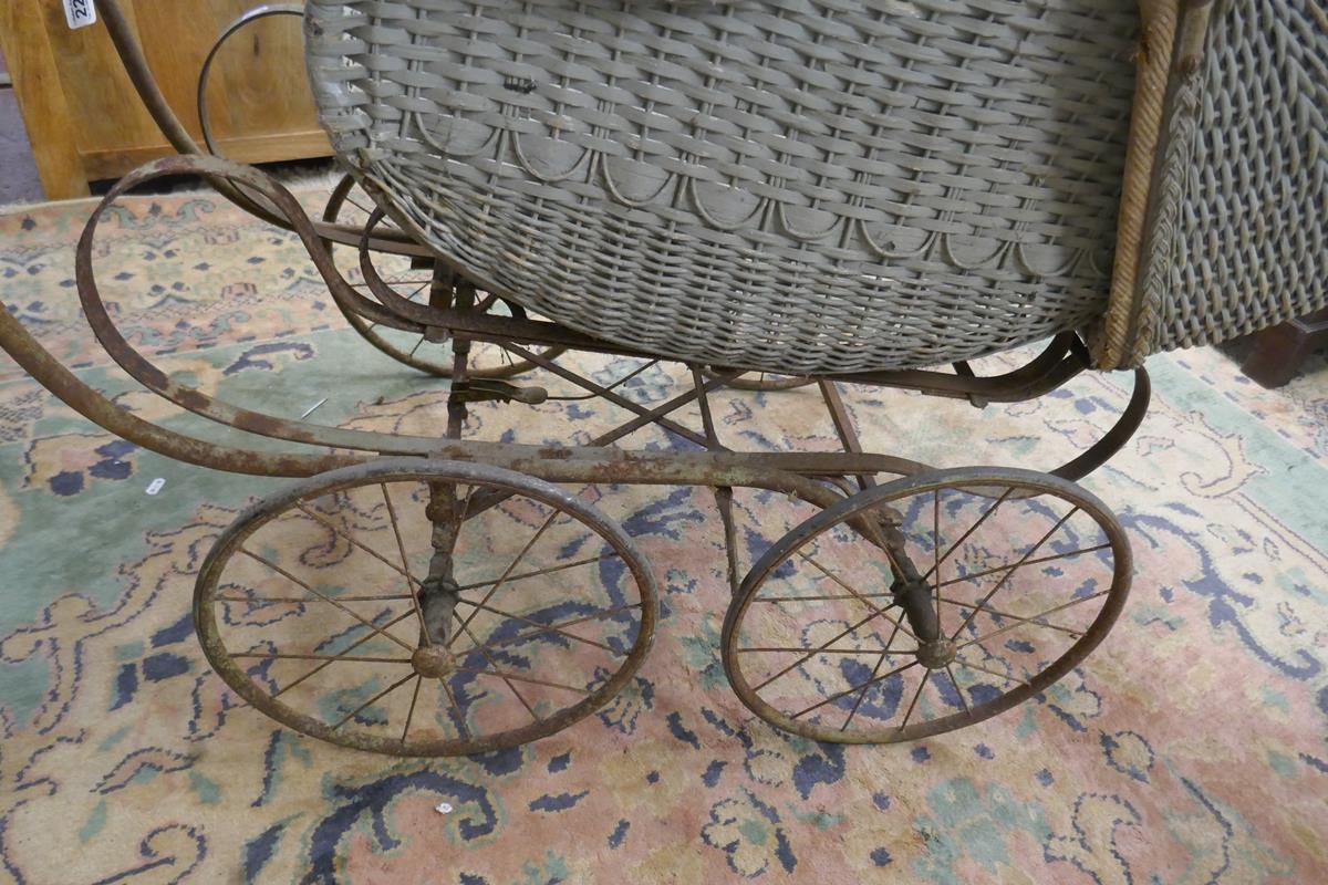 Early pram by Palace Products - Image 4 of 4