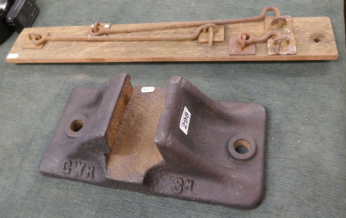 GWR track clamp marked 1912 & 3 mounted railway carriage hooks