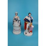 2 Staffordshire figures of Queen Victoria and Albert - Approx H: 28.5cm
