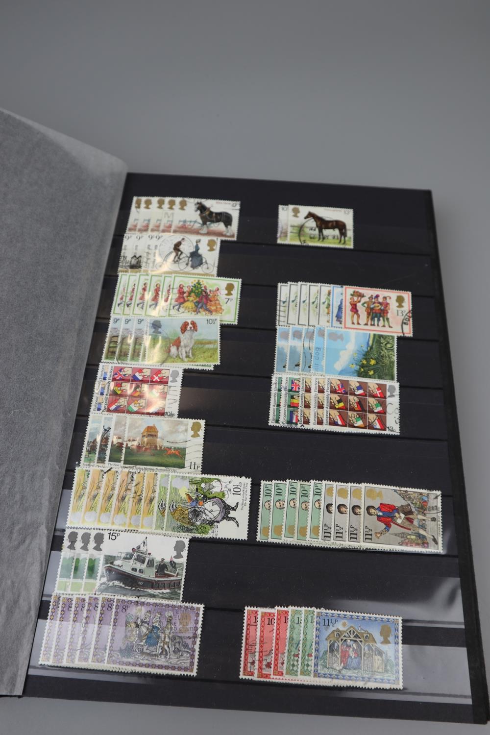 STAMPS - 5 albums of GB mint & used, mainly early QEII pre-decimal plus 4 empty Royal Mail - Image 69 of 129