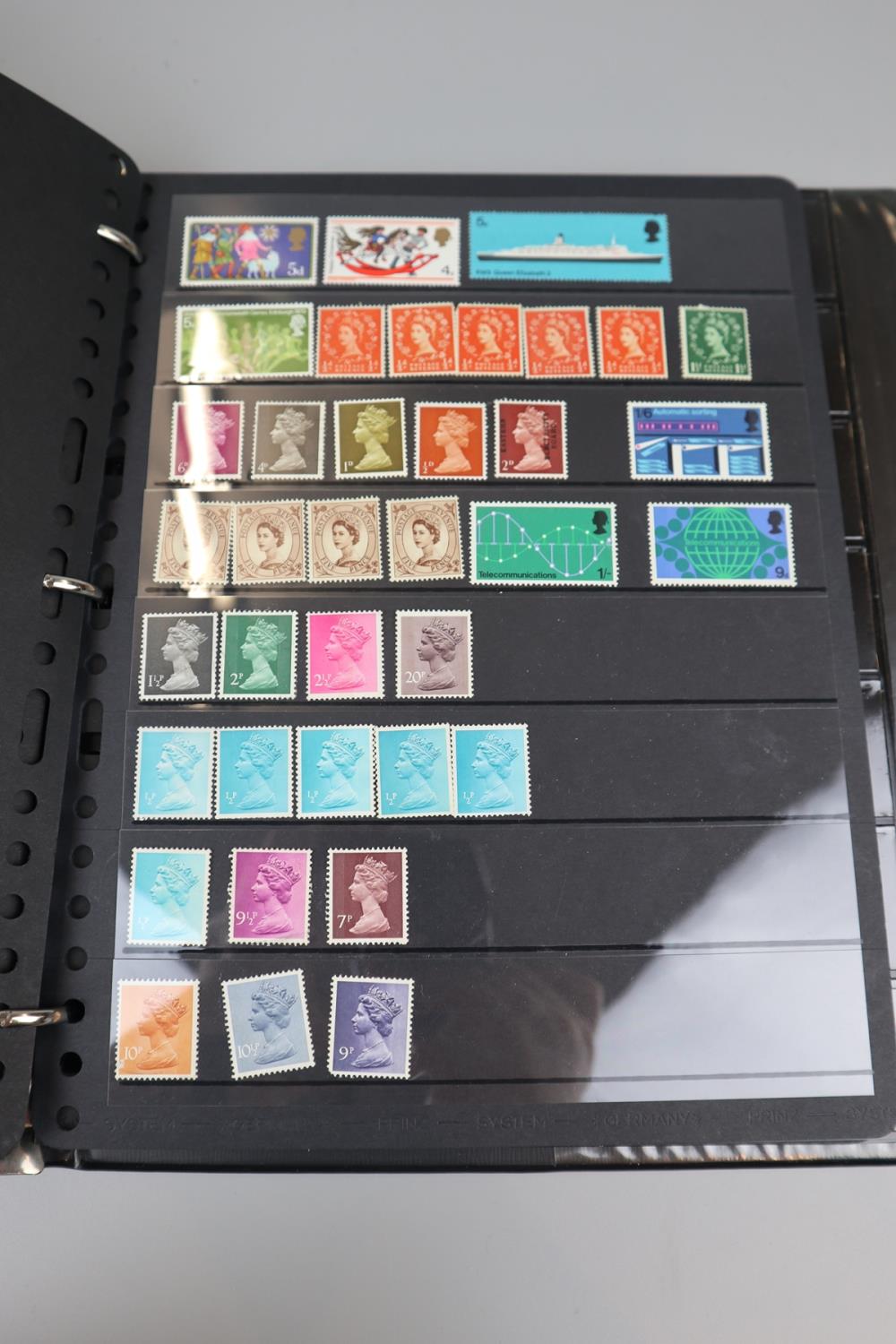 STAMPS - 5 albums of GB mint & used, mainly early QEII pre-decimal plus 4 empty Royal Mail - Image 14 of 129