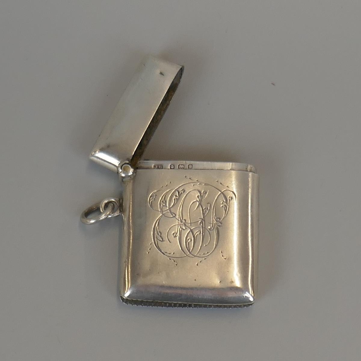 Hallmarked silver vesta case - John Gilbert - Birmingham 1902