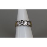 Fine 18ct gold 4 stone diamond ring