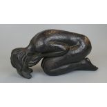 Kneeling nude lady figure - Approx L: 29cm