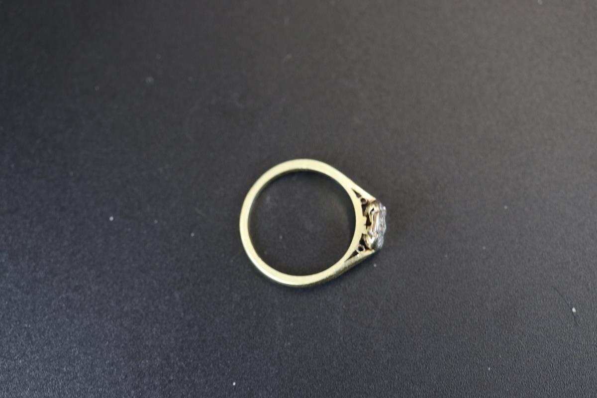 Antique 18ct gold diamond set ring - Image 3 of 3