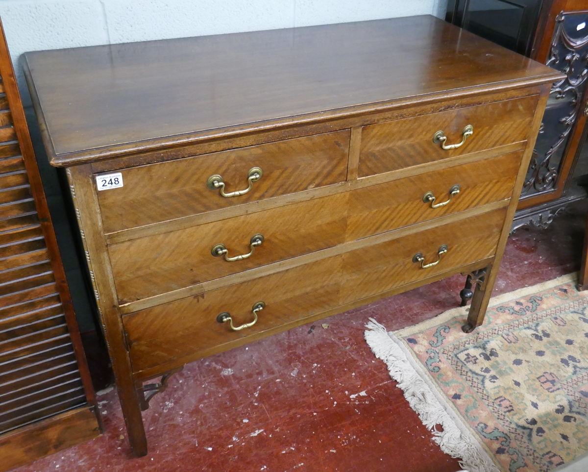 Mahogany chest of 2 over 3 drawers