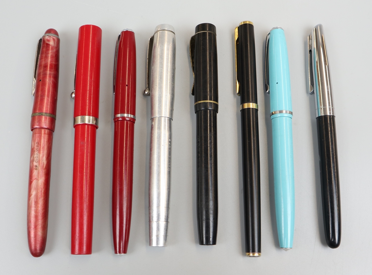 8 fountain pens