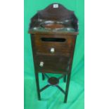 Antique gentleman's mahogany washstand