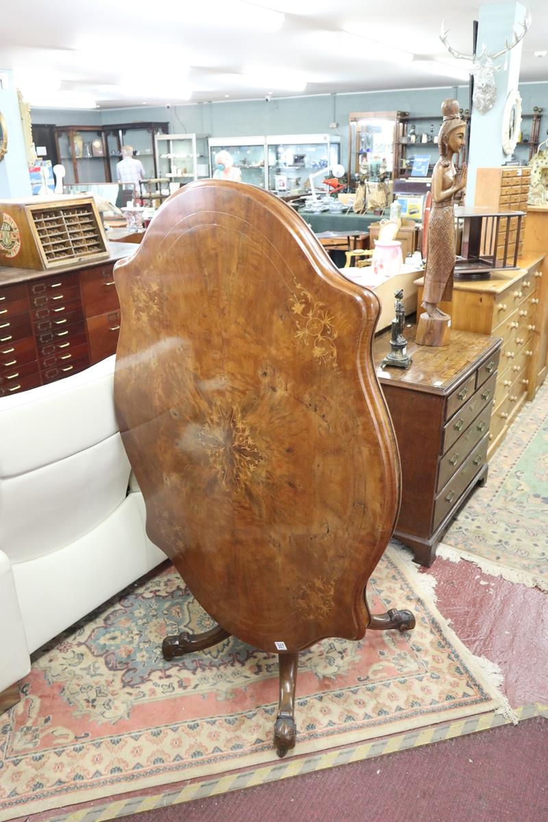 Walnut & inlaid tilt top breakfast table - Image 3 of 11