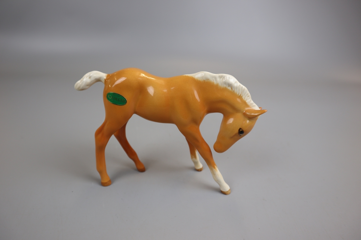 Horses & hounds to include Beswick - Image 3 of 9