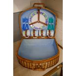 Wicker picnic basket