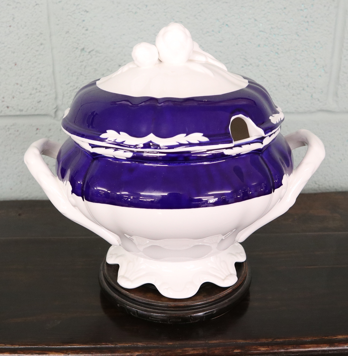 Large blue & white tureen