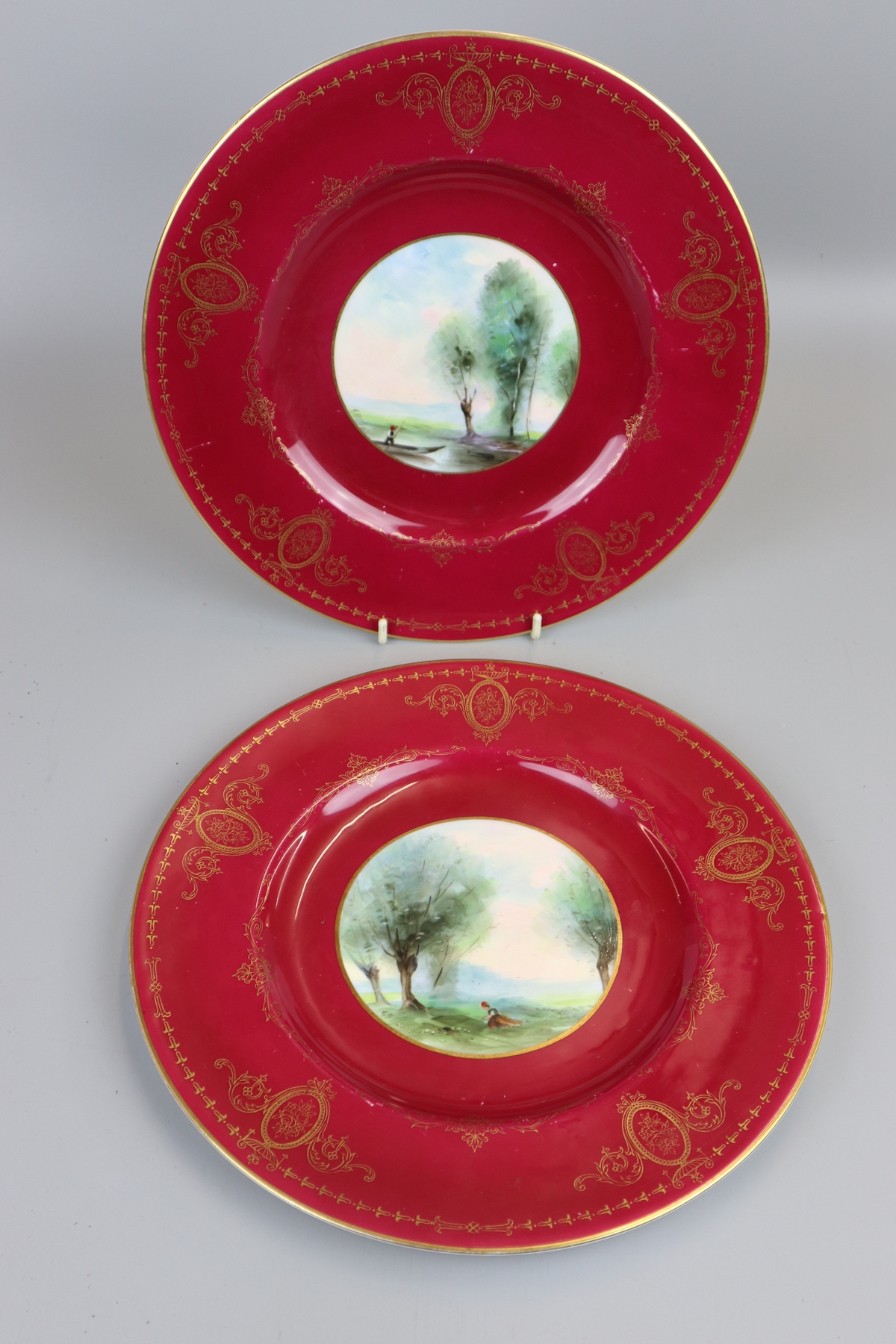 Pair of signed Royal Worcester cabinet plates